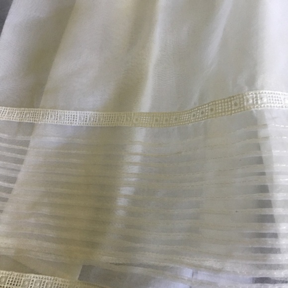 Christening Gown and matching Bonnet - Picture 4 of 7